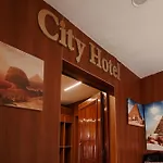 City Hotel
