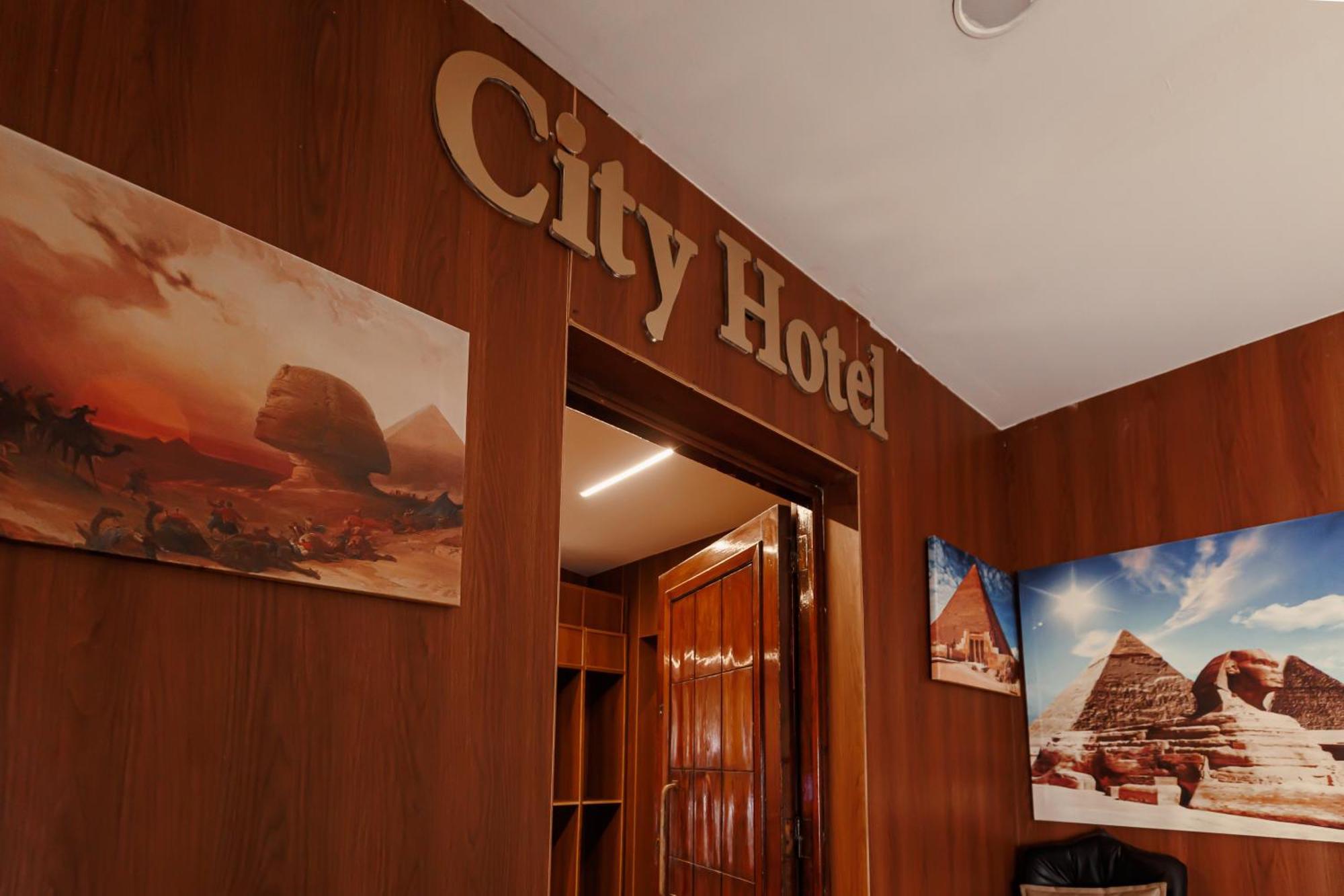 City Hotel