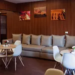 City Hotel
